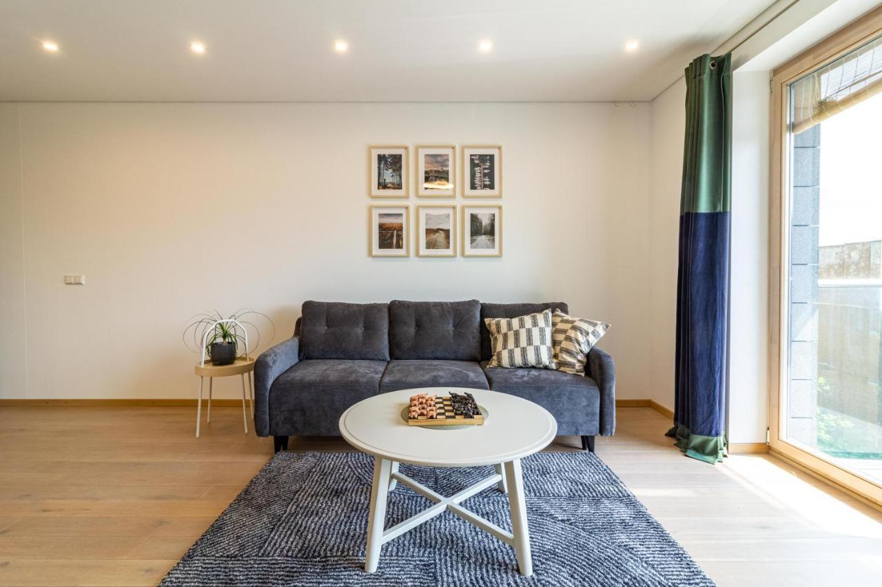 Cohost I Sunny Center Apt, Covered Parking, Balcony & Self Check-In 카우나스 외부 사진