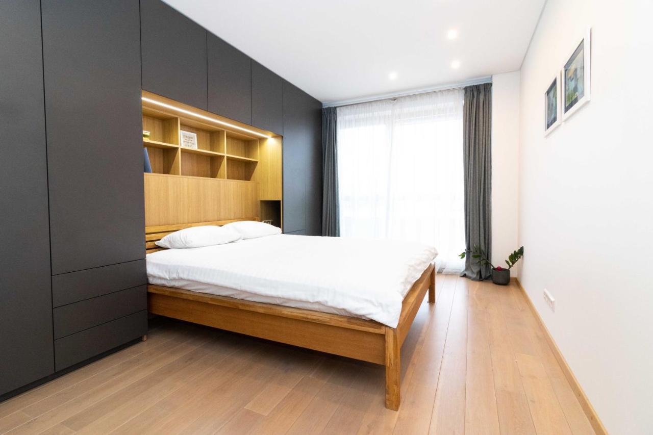 Cohost I Sunny Center Apt, Covered Parking, Balcony & Self Check-In 카우나스 외부 사진